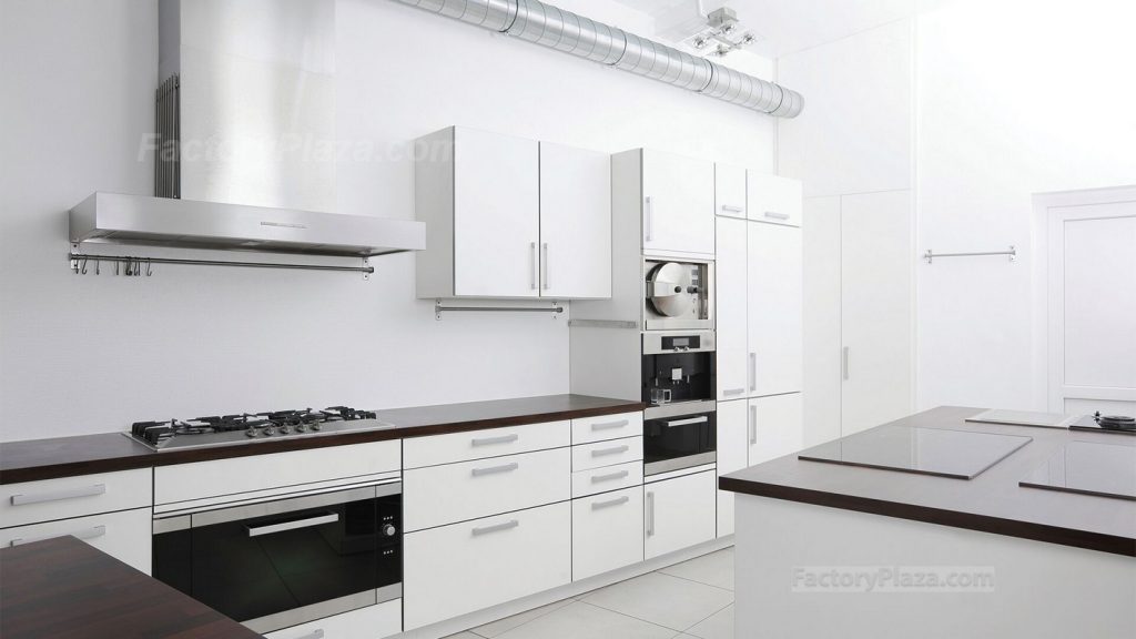 https://www.factoryplaza.com/wp-content/uploads/2020/01/acrylic-kitchen-cabinets-white-1024x576.jpg